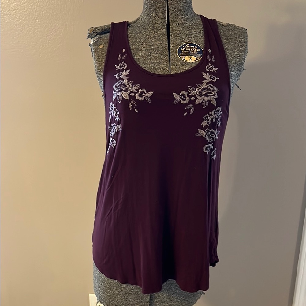 American Eagle Purple Floral Embroidered Women's Top